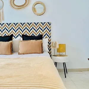 Canaryislandshost L Surfer Apartment